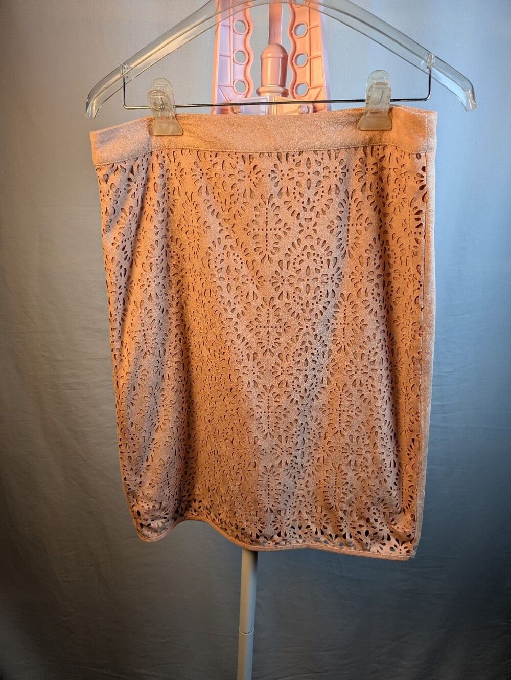Cato Blush Pink Laser Cut Floral Pencil Skirt Size 8 Velvety Feel Lined